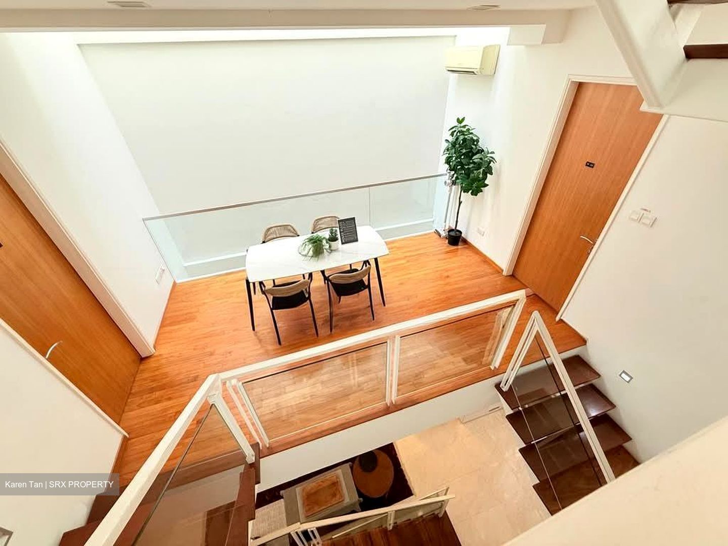 Grove Drive (D10), Terrace #599489661